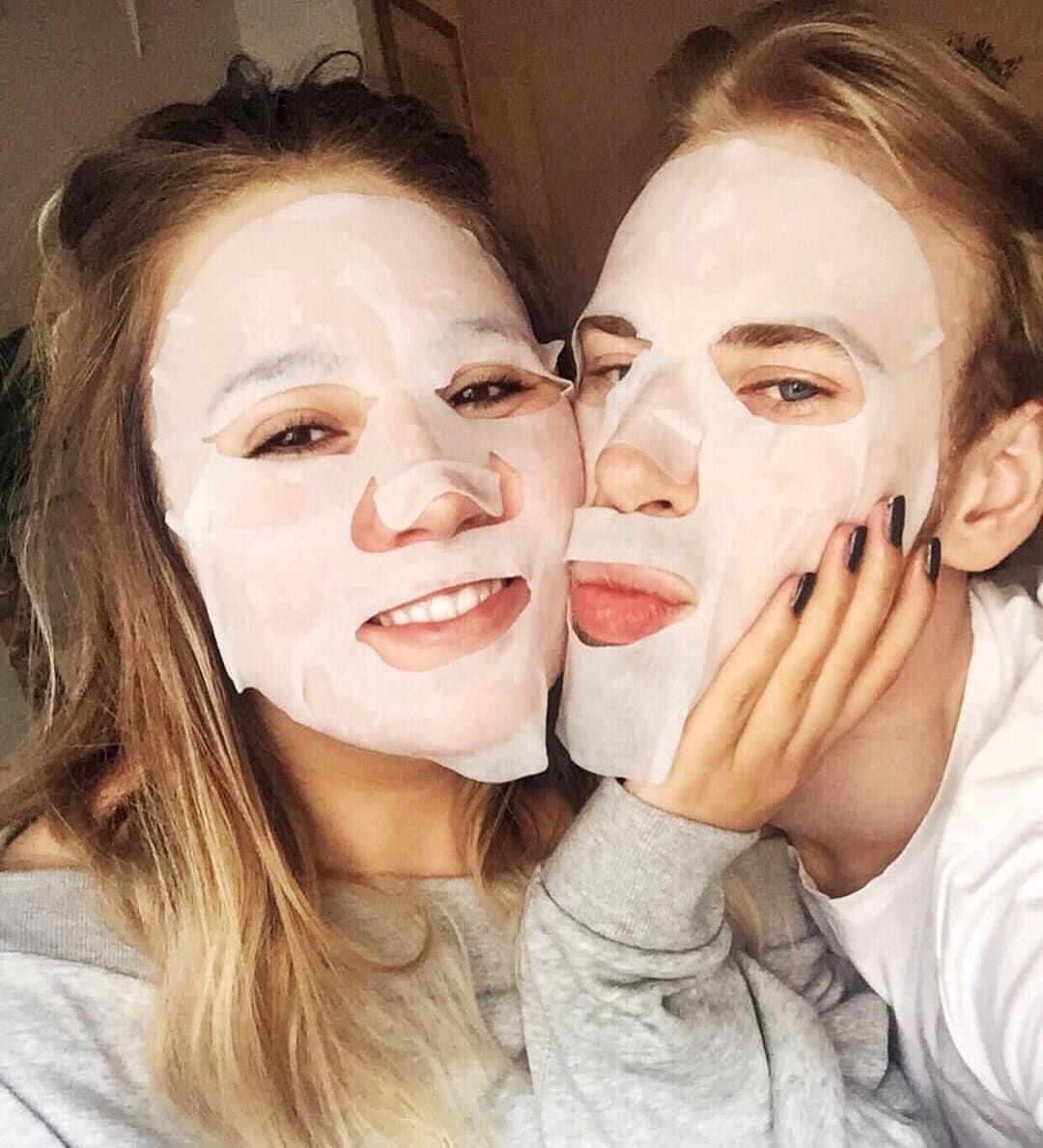 <tc>600sec Blue Sapphire Collagen Hydration Mask</tc>