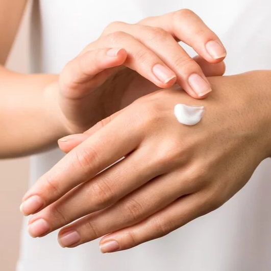 <tc>Sanitizing Hand Cream with Rose Quartz 50ML</tc>